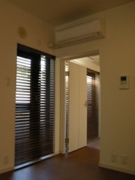 コルクフロアで温かみのある空間に コルクフロアで温かみのある空間に